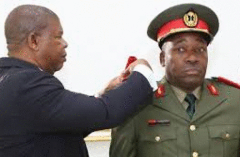 Um pedido, público e directo, à S. Excia General Miala, em prol da justiça devida ao Cda Silva da C. J.